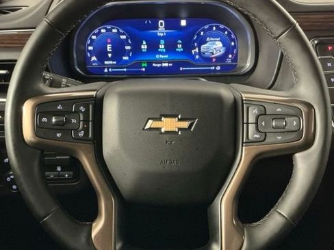 Used 2023 Chevrolet Tahoe High Country RWD image 11