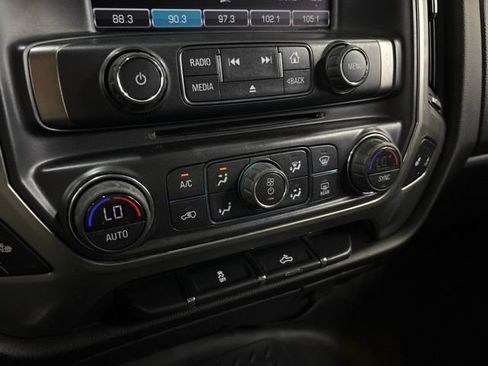 Used 2018 Chevrolet Silverado 1500 LT w/ True North Edition AWD/4WD image 30