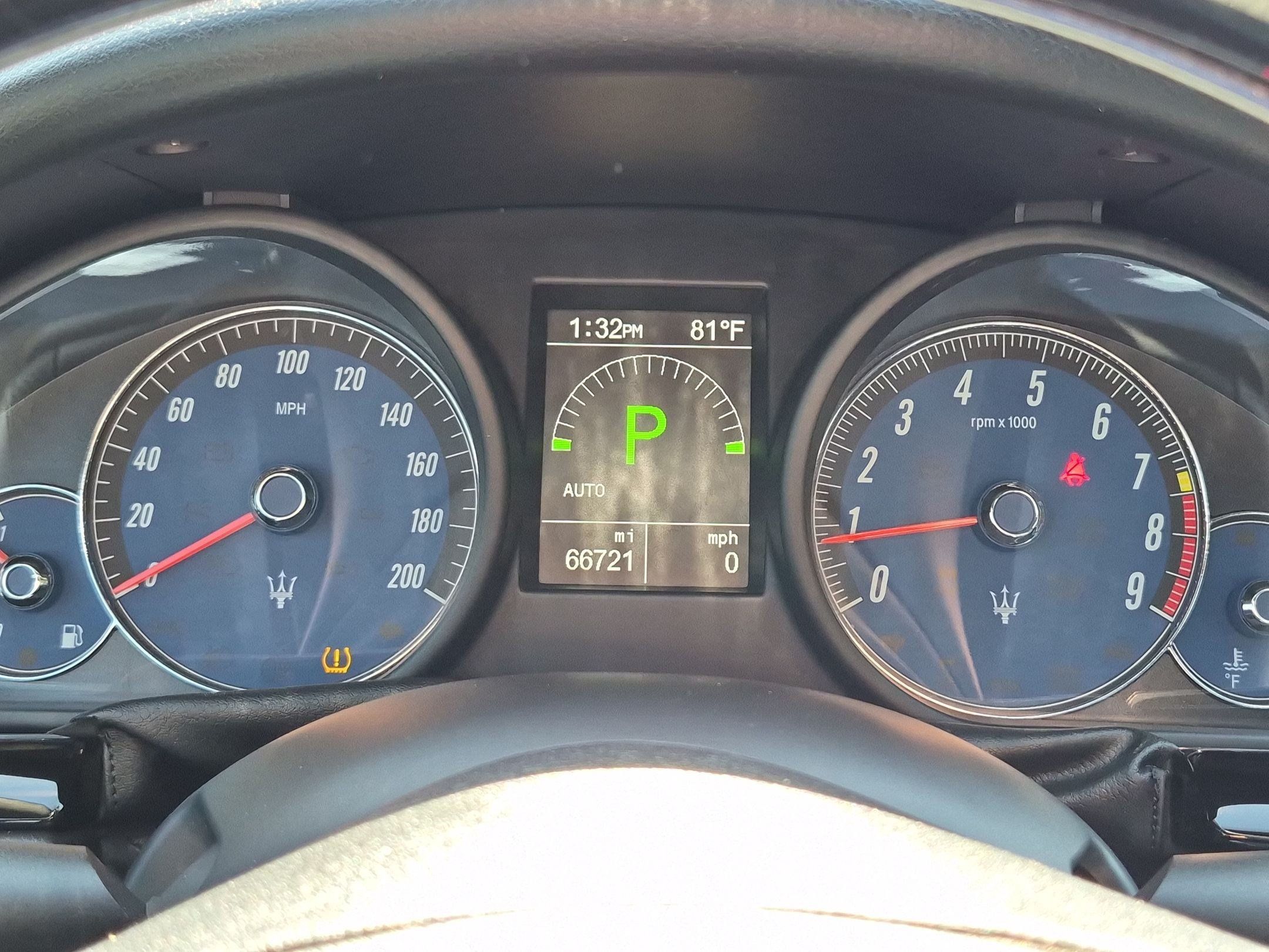 Used 2014 Maserati GranTurismo Sport RWD image 15