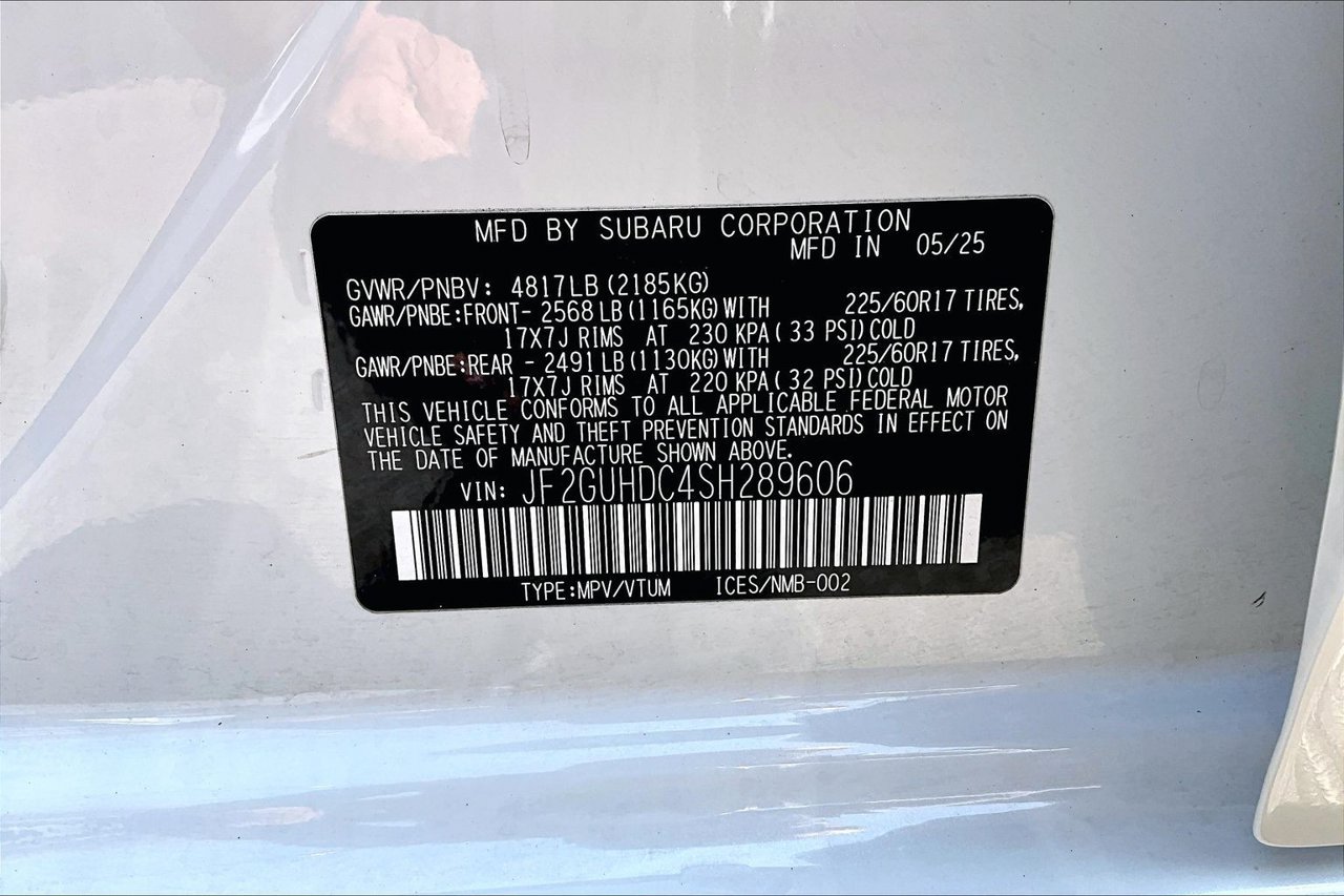 Used 2025 Subaru Crosstrek 2.5i Premium AWD/4WD image 16