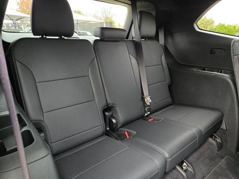 Used 2025 Buick Enclave Preferred image 30