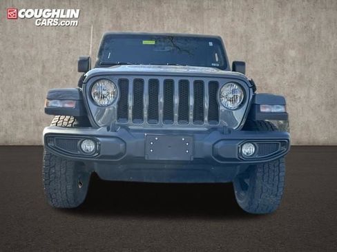 Used 2020 Jeep Wrangler Unlimited Sahara image 2