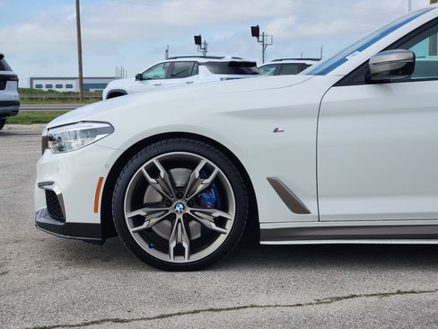 Used 2018 BMW M550i xDrive AWD/4WD image 9