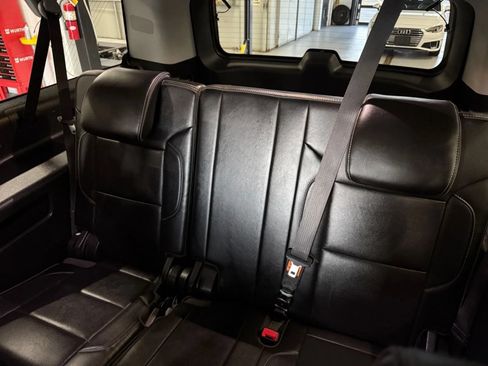 Used 2020 GMC Yukon XL Denali w/ Denali Ultimate Package AWD/4WD image 18