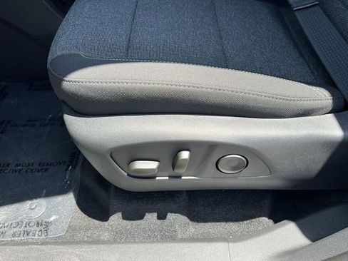 New 2025 GMC Acadia Elevation image 21