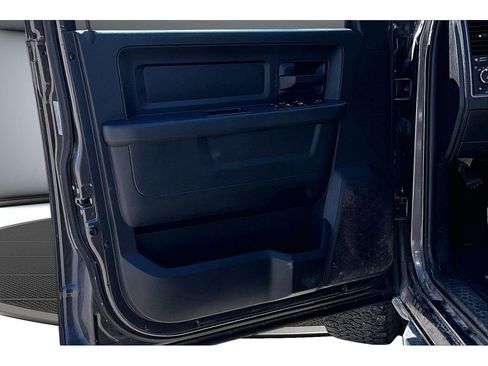 Used 2017 RAM 1500 Express AWD/4WD image 21