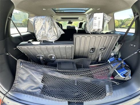 Used 2025 Hyundai Santa Fe Limited image 25