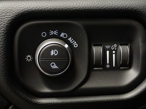 Certified 2021 RAM 2500 Laramie image 31