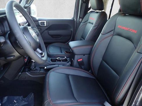 Used 2026 Jeep Wrangler Unlimited Rubicon w/ Safety Group AWD/4WD image 11