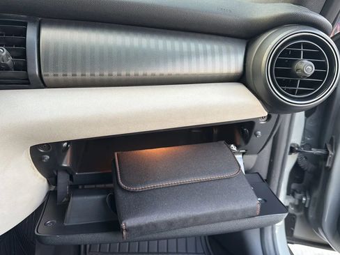 Used 2019 MINI Cooper S w/ Signature Upholstery Package FWD image 22