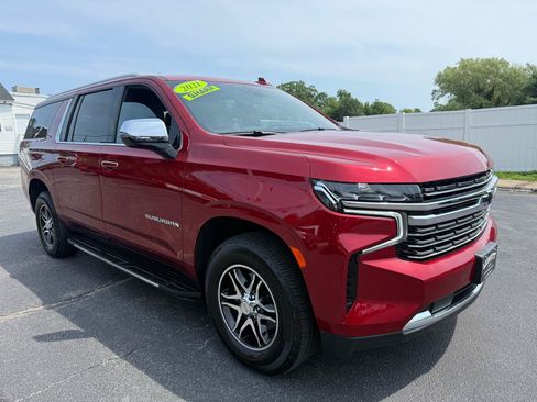 Used 2021 Chevrolet Suburban Premier AWD/4WD image 16
