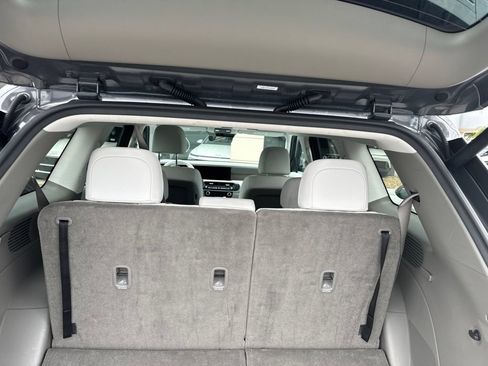 Used 2026 Hyundai Palisade SEL FWD image 19