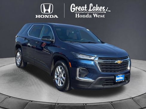 Used 2023 Chevrolet Traverse LS AWD/4WD image 2