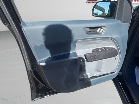 Used 2024 Ford Maverick Lariat w/ Black Appearance Package image 14