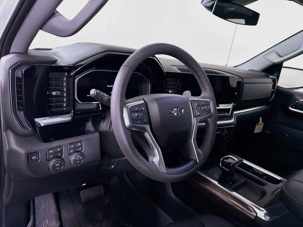 New 2026 Chevrolet Silverado 1500 RST AWD/4WD image 9