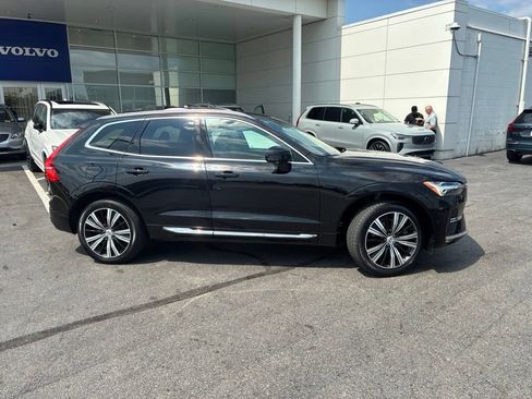 Used 2022 Volvo XC60 B6 Inscription AWD/4WD image 2