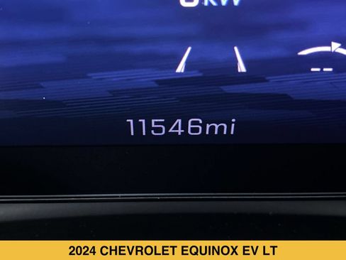 Certified 2024 Chevrolet Equinox EV LT FWD image 4