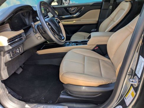 Used 2022 Lincoln Corsair Grand Touring image 21