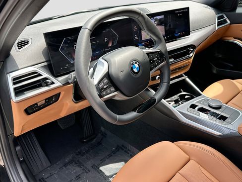 Used 2025 BMW 330i Sedan w/ M Sport Package RWD image 9