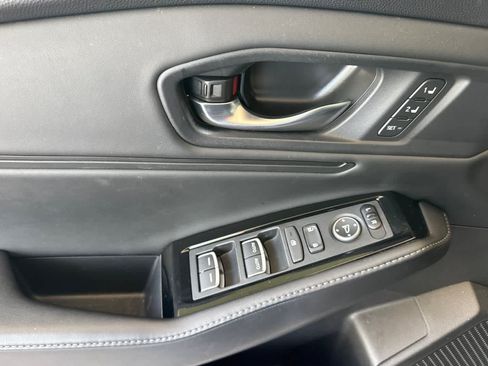 Used 2023 Honda Accord Touring image 12