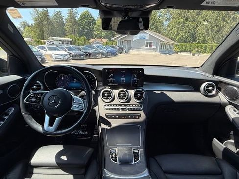 Used 2022 Mercedes-Benz GLC 300 4MATIC image 25
