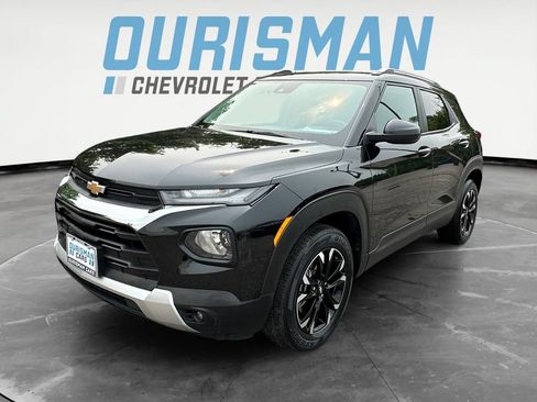 Used 2023 Chevrolet TrailBlazer LT AWD/4WD image 2
