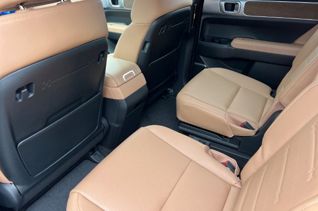 New 2026 Hyundai Santa Fe Limited AWD/4WD image 11