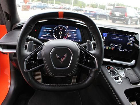 Used 2021 Chevrolet Corvette Stingray Premium Cpe w/ Z51 Performance Package RWD image 10