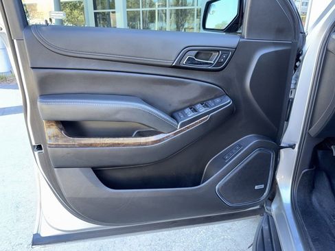 Used 2020 Chevrolet Tahoe LT image 18