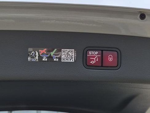 Certified 2026 Mercedes-Benz GLC 300 4MATIC image 10