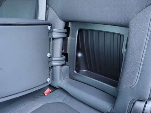 Used 2019 Chevrolet Silverado 1500 RST image 22