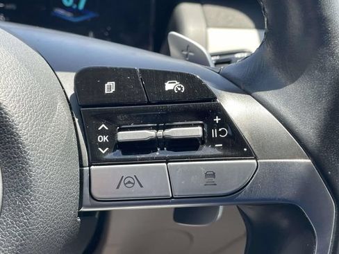 Used 2022 Hyundai Tucson Limited FWD image 23