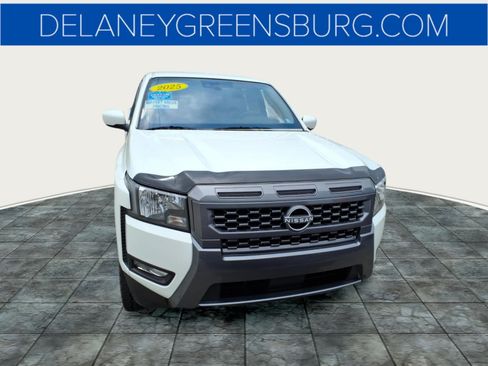 Used 2025 Nissan Frontier SV w/ SV Convenience Package AWD/4WD image 8