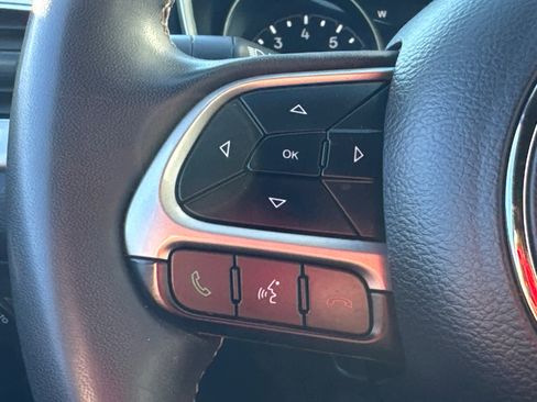 Used 2021 Jeep Compass Latitude image 21