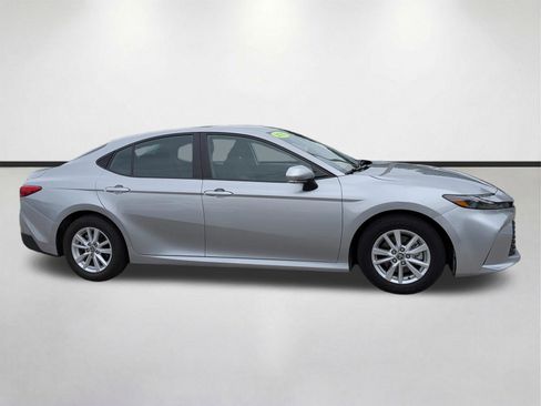 Used 2025 Toyota Camry LE w/ Convenience Package FWD image 3