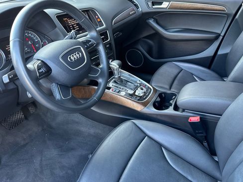 Used 2017 Audi Q5 2.0T Premium Plus w/ Technology Package image 10