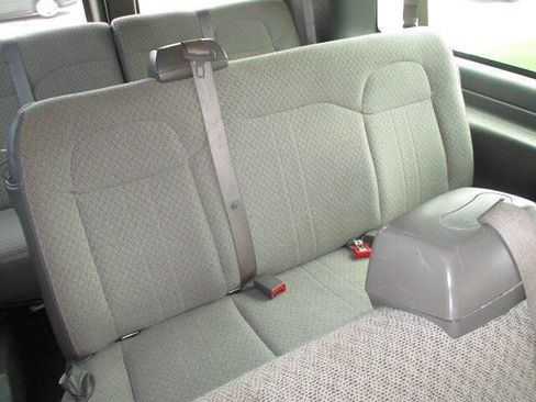 Used 2017 Chevrolet Express 3500 LT w/ LT Preferred Equipment Group RWD image 16