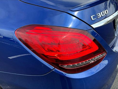 Used 2021 Mercedes-Benz C 300 4MATIC Sedan image 23