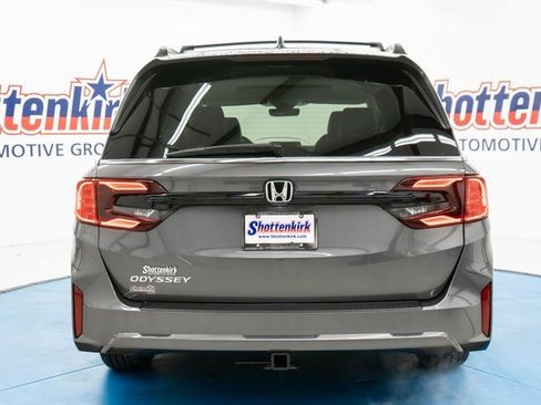 New 2026 Honda Odyssey EX-L image 6