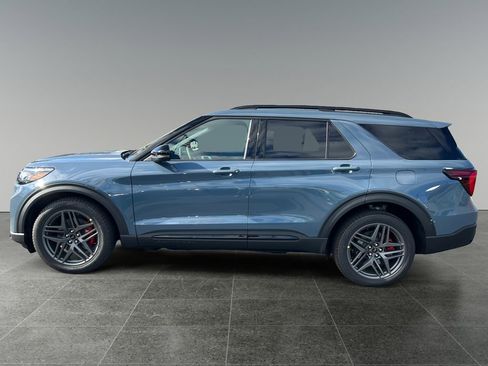 New 2025 Ford Explorer ST image 4