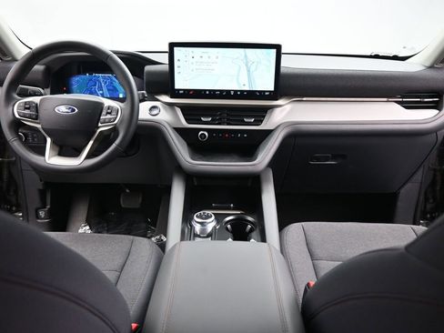 Used 2025 Ford Explorer Active image 19