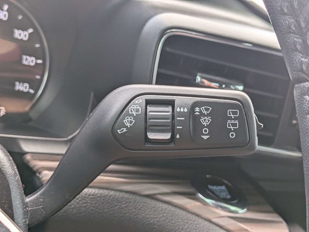 Used 2024 Ford Explorer Limited RWD image 37