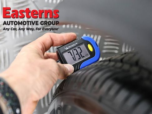 Used 2021 Nissan Kicks S image 29