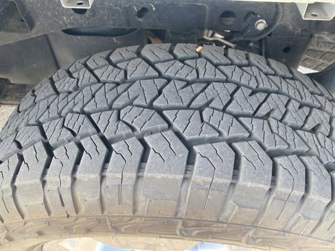 Used 2023 Ford F150 Platinum w/ Equipment Group 701A High image 9