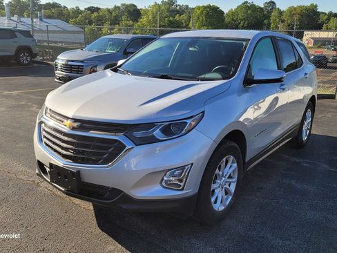 Used 2018 Chevrolet Equinox LT AWD/4WD image 2