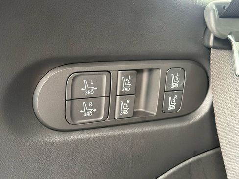 Certified 2026 Hyundai Palisade Limited image 17