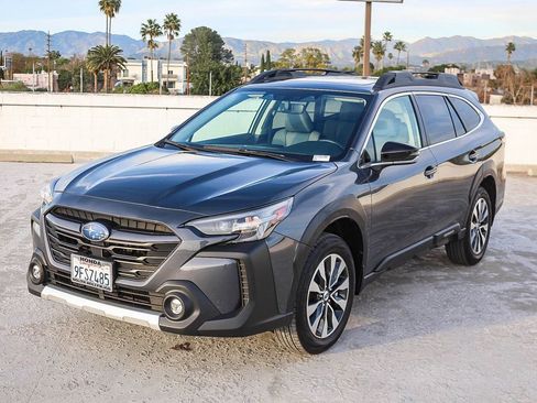 Used 2023 Subaru Outback Limited image 3