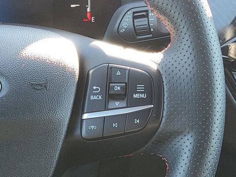 Used 2025 Ford Escape ST-Line image 31
