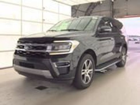 Used 2022 Ford Expedition Limited image 1