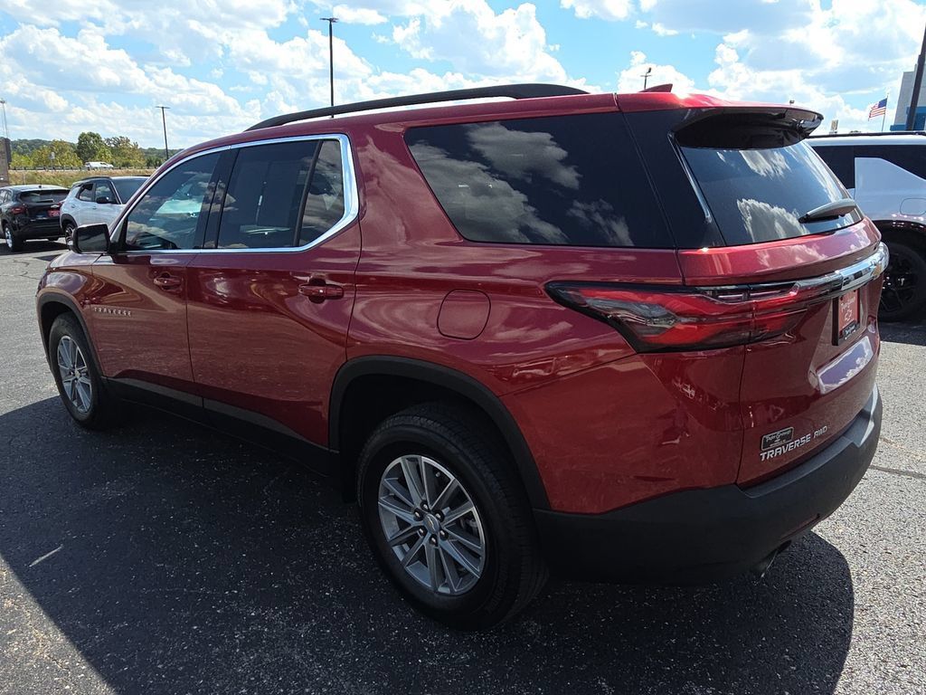 Used 2023 Chevrolet Traverse LT w/ LPO, Floor Liner Package AWD/4WD image 6